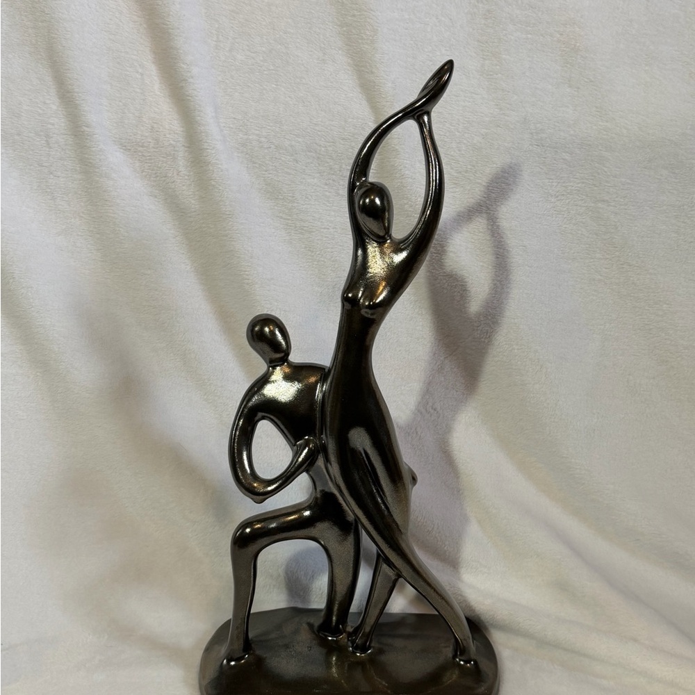 Vintage MCM Haeger Glossy Black Ceramic Sculpture “Dancing Love Couple”